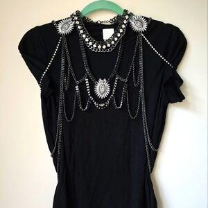 Full body necklace